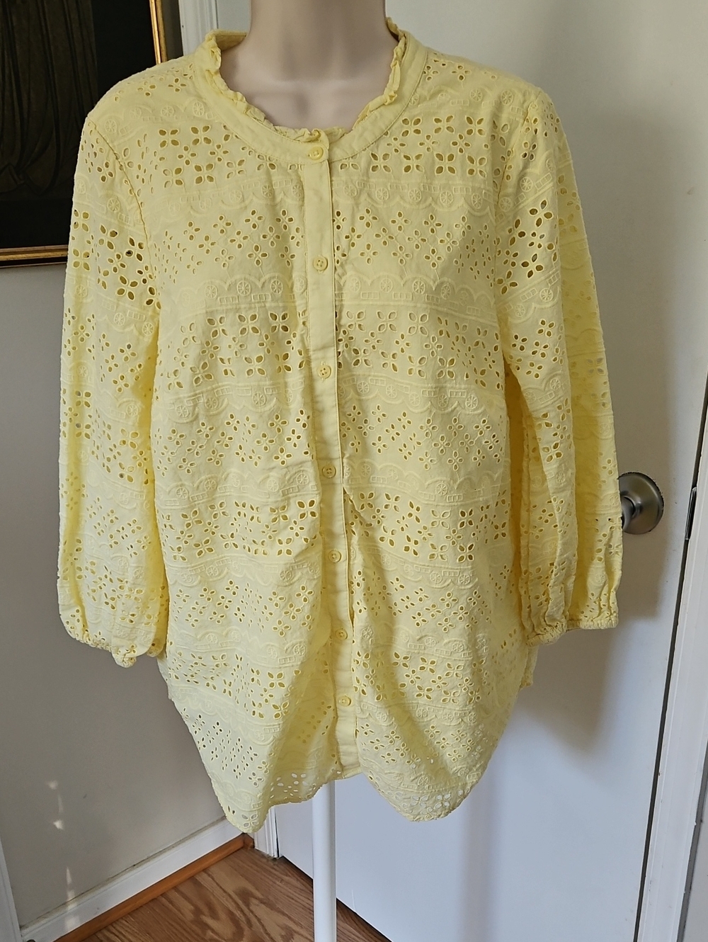 Talbot Yellow Eyelet Button Front Top Size L